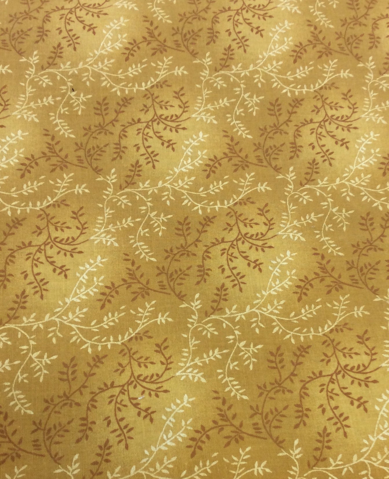 108" Choice Gold Flat Fold